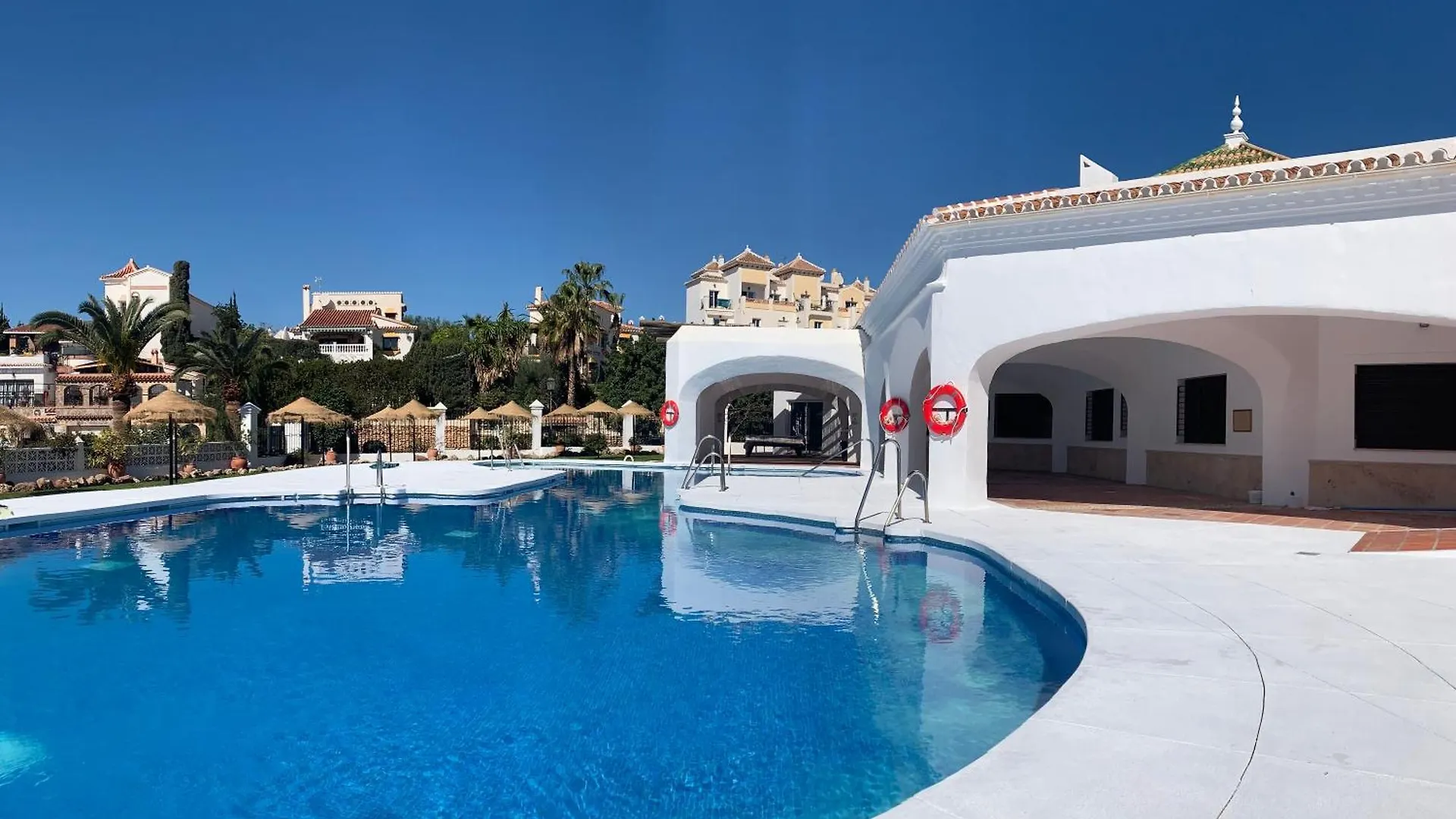 Stunning Duplex In Capistrano Playa, Nerja Apartment